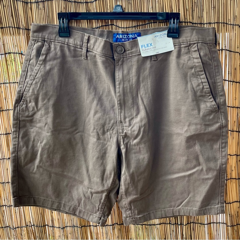 NWT Men’s Arizona Jean Co. Classic Fit Flex Shorts in Vermont Brown